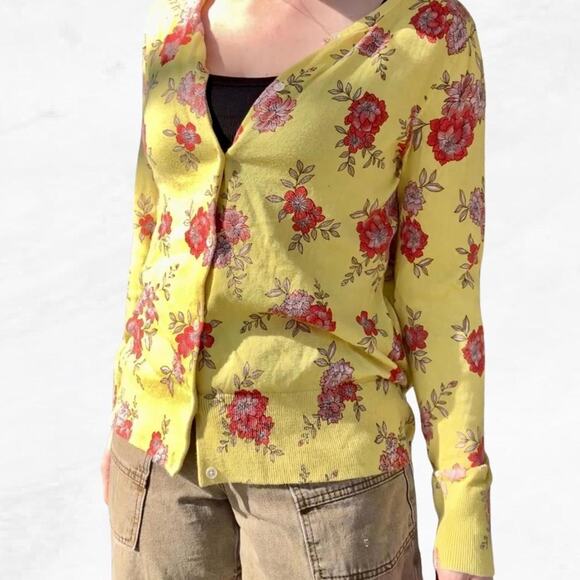 LAND'S END Yellow Cardigan with floral accents - Picture 1 of 5